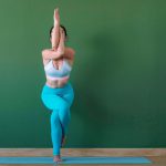 Tập yoga chữa gai cột sống được không? Cần lưu ý gì khi tập?