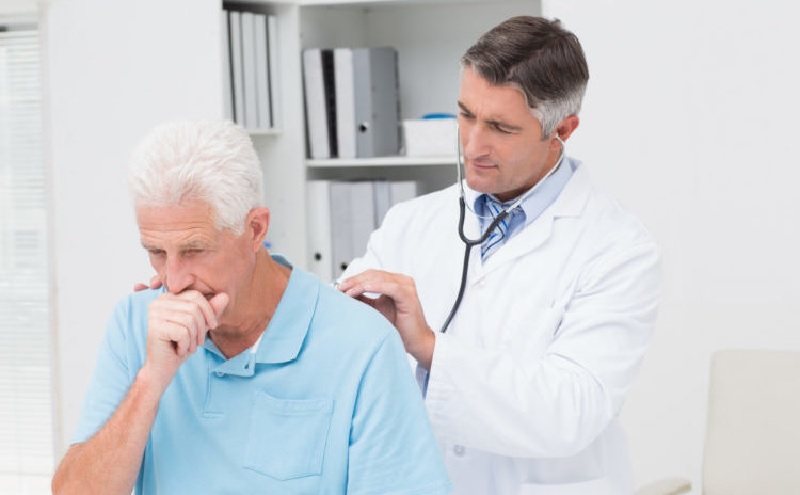 Điều trị viêm phổi ở người già hiệu quả