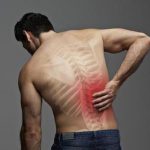 Đau lưng bên phải là bị bệnh gì? Cách chữa trị hiệu quả